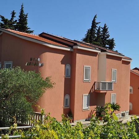 Apartments Sulekic Sveti Filip i Jakov Eksteriør bilde