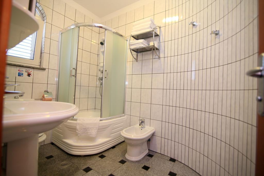 Apartments Sulekic Sveti Filip i Jakov Eksteriør bilde